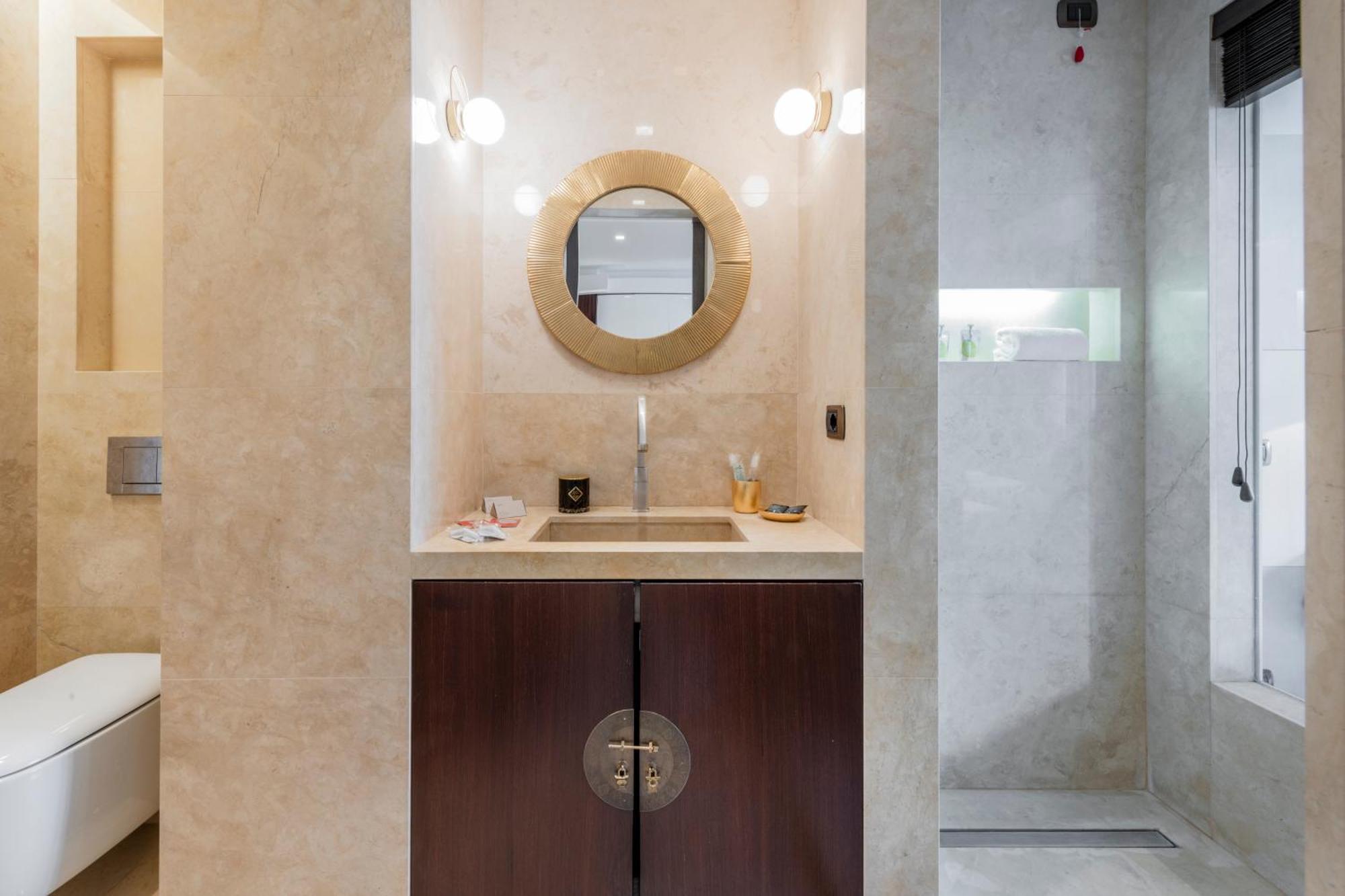 Milan Royal Suites - Luxury Duomo Luaran gambar